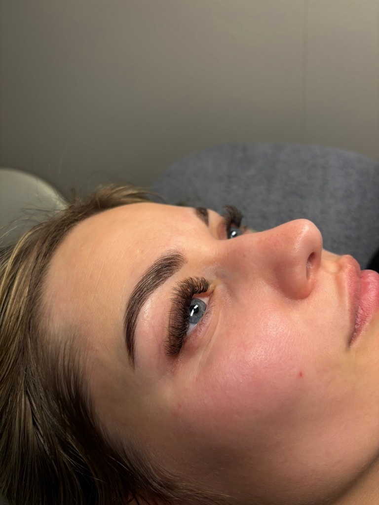 Hybrid Eyelash Extension